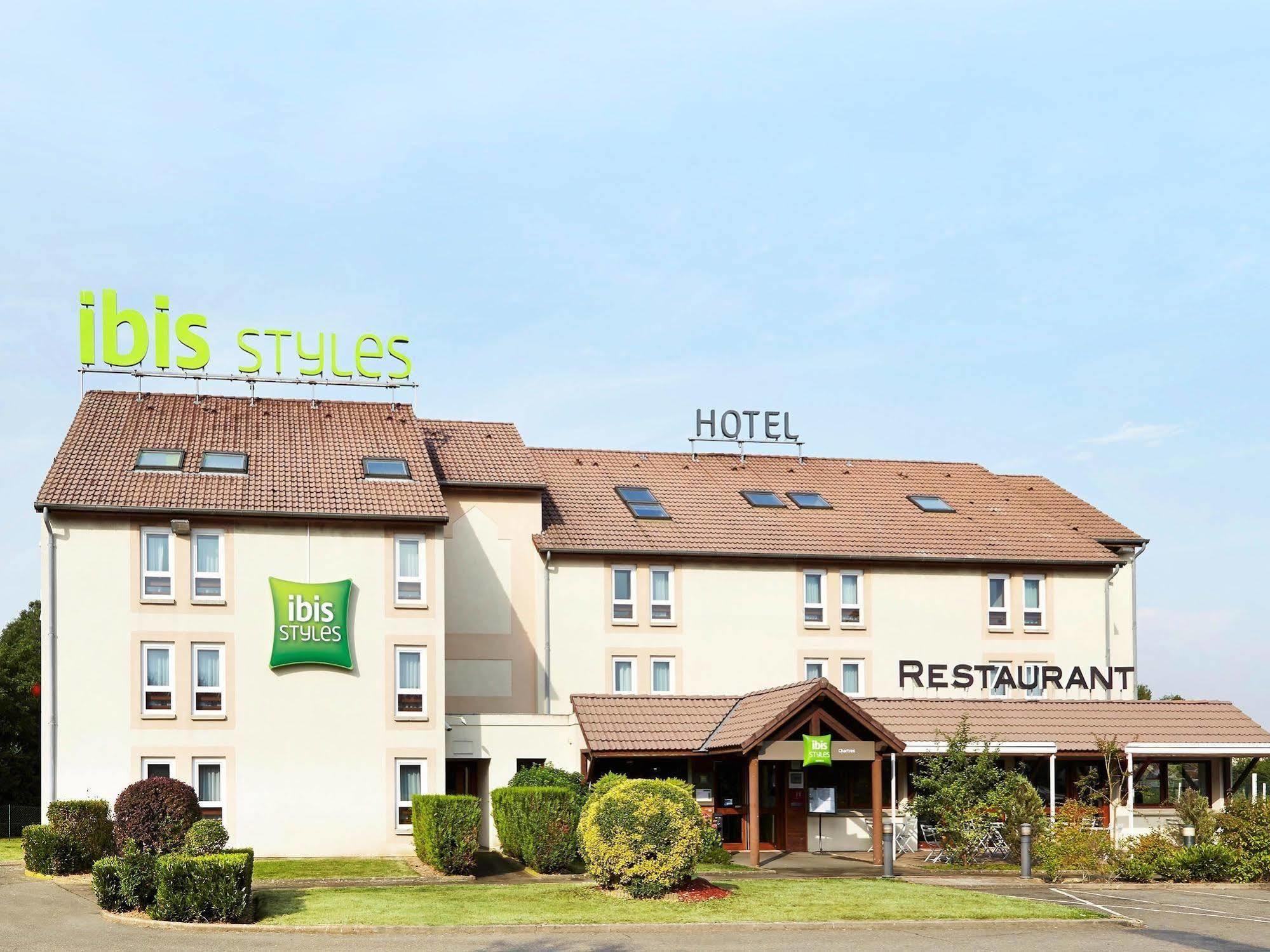 Ibis Styles Chartres Metropole Hotell Le Coudray Exteriör bild