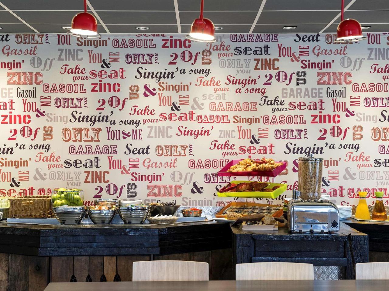 Ibis Styles Chartres Metropole Hotell Le Coudray Exteriör bild